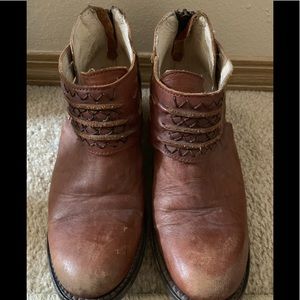 Freebird Brown Distressed Booties